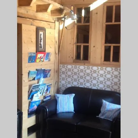 Beautiful, Atypical Loft In The Aravis Dağ evi