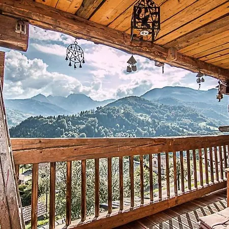 Horská chata Beautiful, Atypical Loft In The Aravis