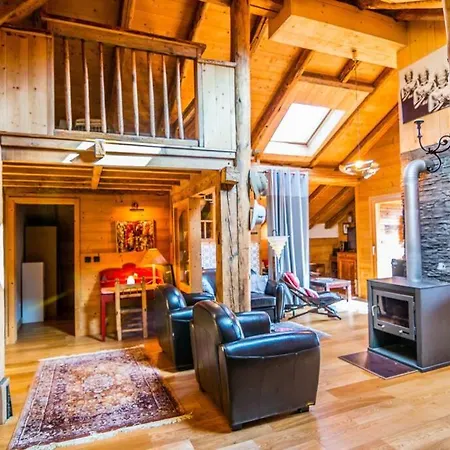 Beautiful, Atypical Loft In The Aravis * Les Clefs